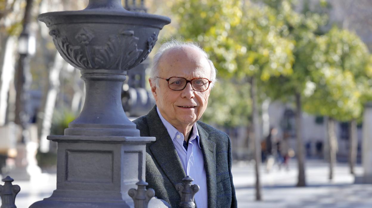 Jean Canavaggio en la Plaza Nueva de Sevilla