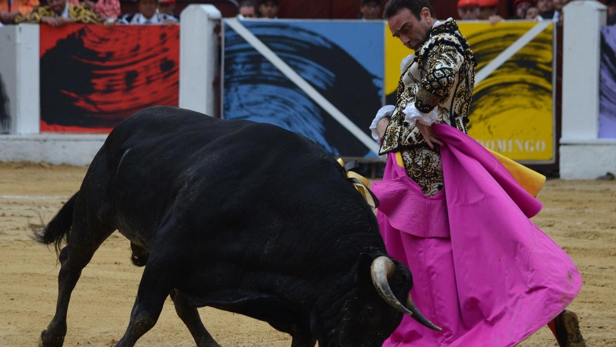 Enrique Ponce, en la Santamaría