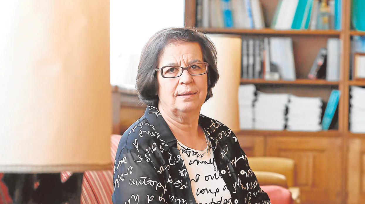 Manuela Mendonça, presidenta de la Academia Portuguesa de la Historia