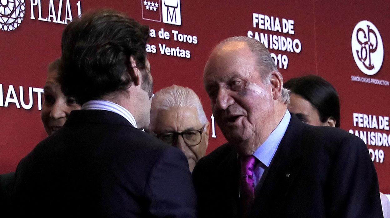 Juan José Padilla cumplimenta a Don Juan Carlos