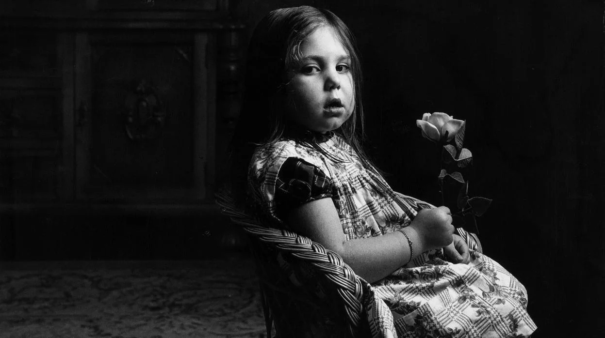 «La niña #de la rosa», fotografía de 1959