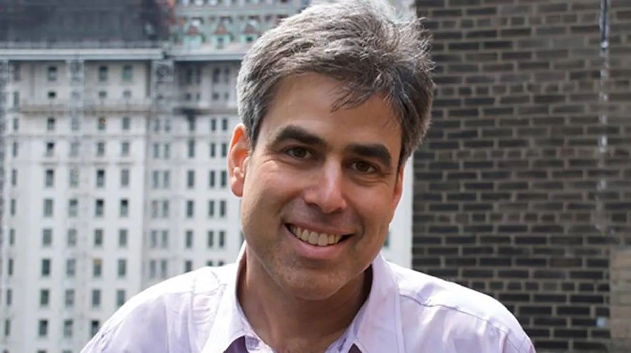 Jonathan Haidt (Nueva York, 1953) es psicólogo social y profesor de liderazgo ético