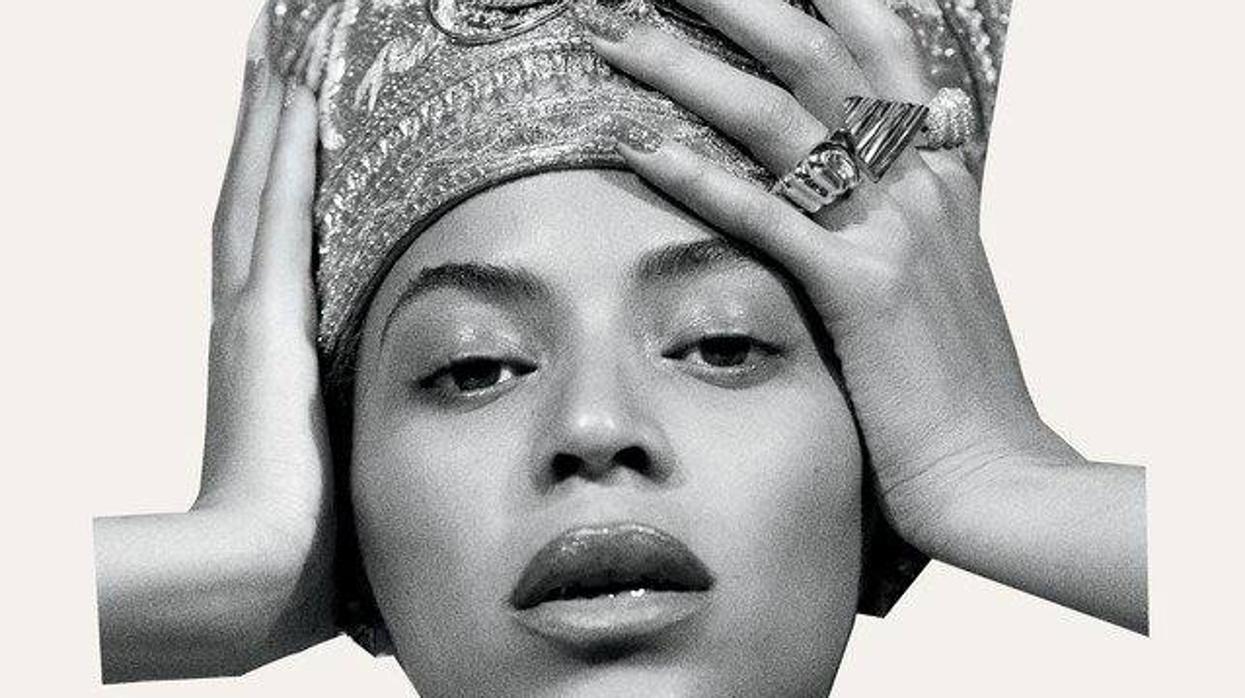 Beyoncé lanza nuevo disco por sorpresa