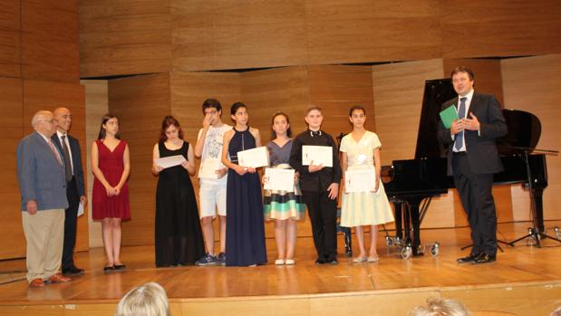 grado loseta Estructuralmente Tres jóvenes virtuosos ganan el Concurso Internacional de piano «Ciudad de  Sevilla»