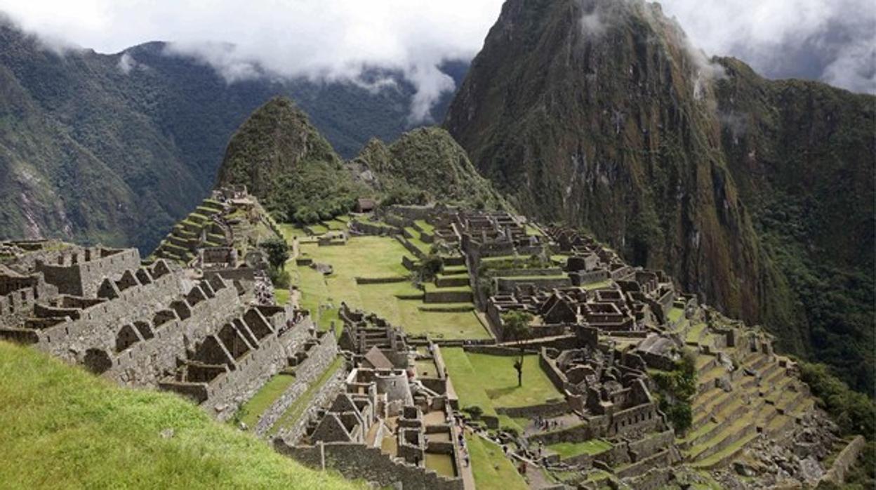 Limitan el acceso de turistas a los puntos más delicados de Machu Picchu