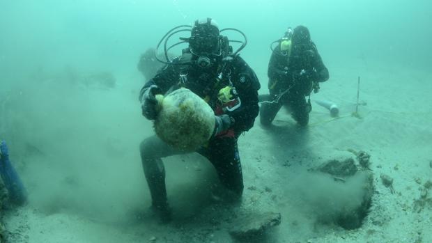 Los secretos del galeón de Ribadeo, por fin al alcance de los arqueólogos