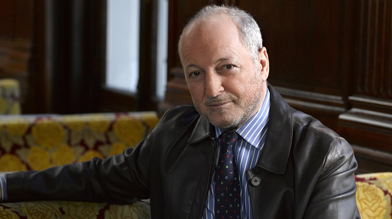 El escritor André Aciman