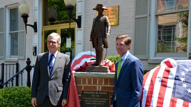 La embajada de España en EE.UU. ya tiene una estatua de Bernardo de Gálvez