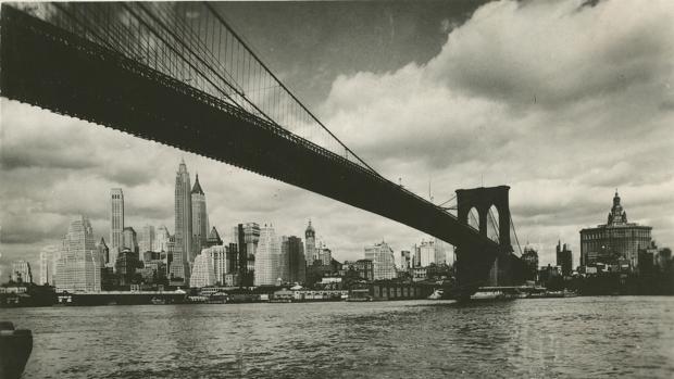 El gran genio de la estafa que llegó a vender el puente de Brooklyn