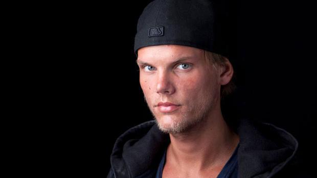 Las reveladoras declaraciones del padre de Avicii, un año después de su muerte