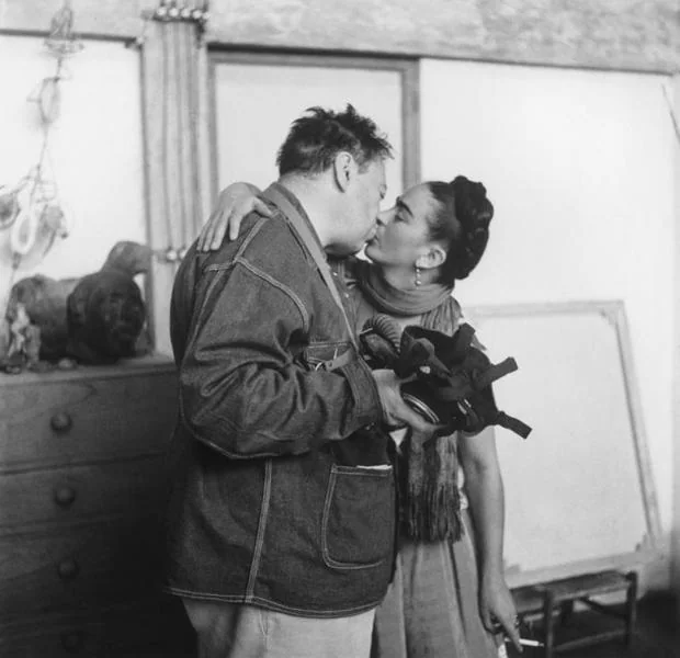 Frida Kahlo y Diego Rivera: dos bodas y una larga «luna de hiel» por Estados Unidos y México