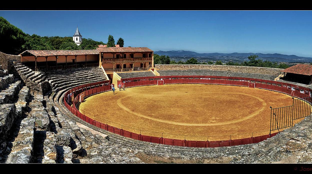 Un festival de música en la plaza de toros más antigua de España