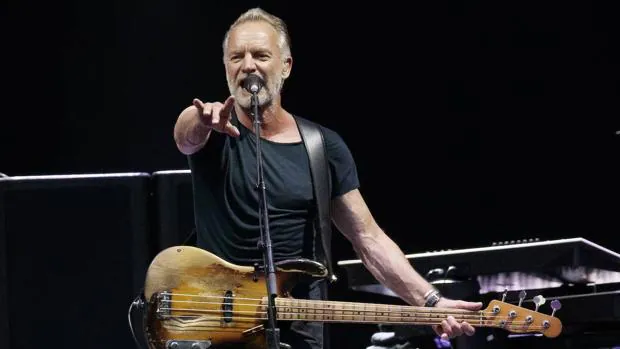 Sting reaparece en Lyon sin despejar las dudas sobre su salud