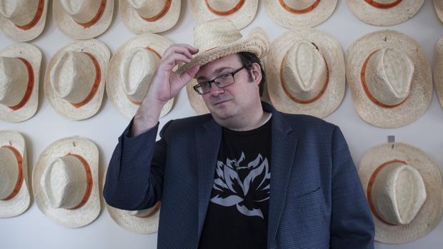 Brandon Sanderson: «Como George R.R. Martin es tan lento yo parezco muy rápido, pero solo soy persistente»»