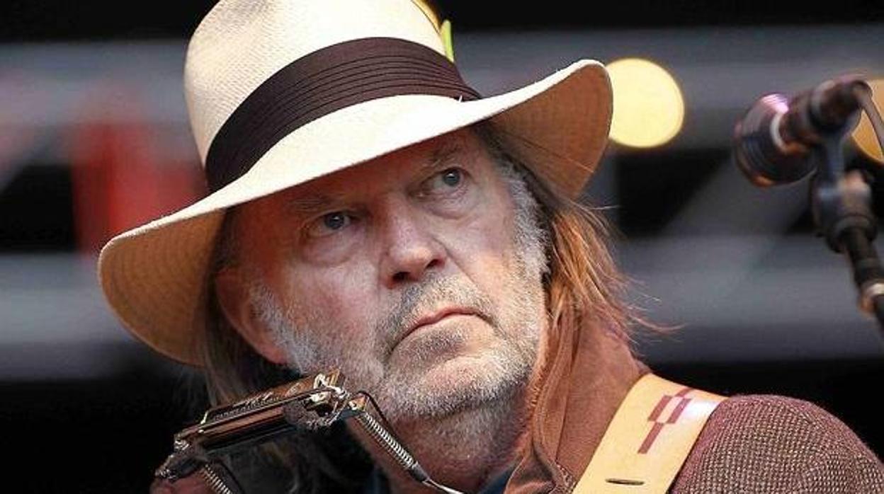 Neil Young anuncia nuevo disco para octubre
