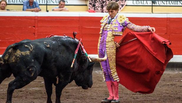 Directo: Finito, Juan Leal y Garrido, con toros de Fuente Ymbro en Bilbao