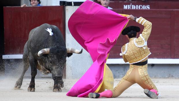 Muy bravos «Chirón» y Serrano en Las Ventas