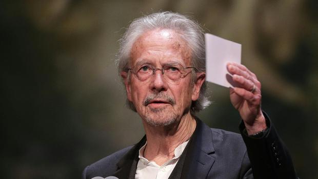 Peter Handke, el nuevo Nobel, «debutó» en una corrida de toros en su primera visita a España