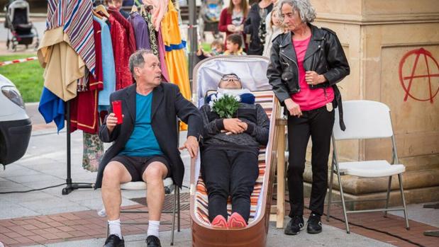 Teatro colectivo y comedias callejeras, este domingo en el FIT