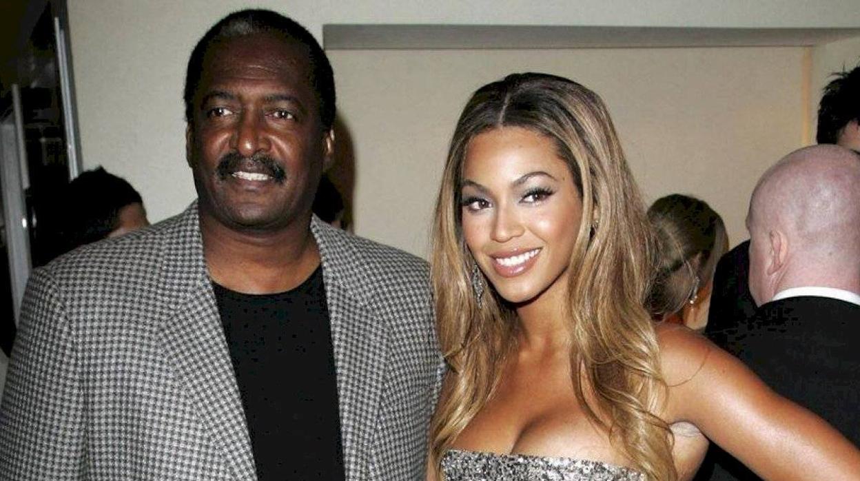 Mathew Knowles con su hija Beyoncé, en una imagen de archivo