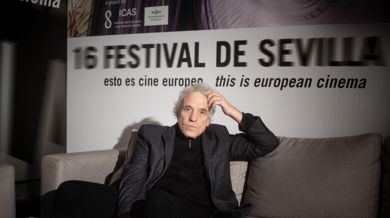 Abel Ferrara posa para ABC