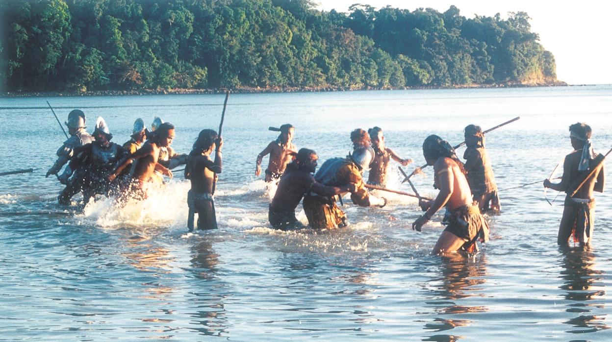 Recreación de la muerte de Magallanes filmada por el propio autor de este artículo en la isla de Mactán