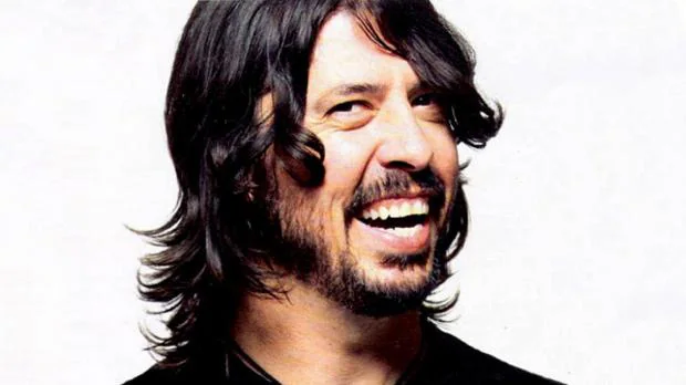 Así se ha convertido el excéntrico líder de Foo Fighters en la estrella más maja del rock