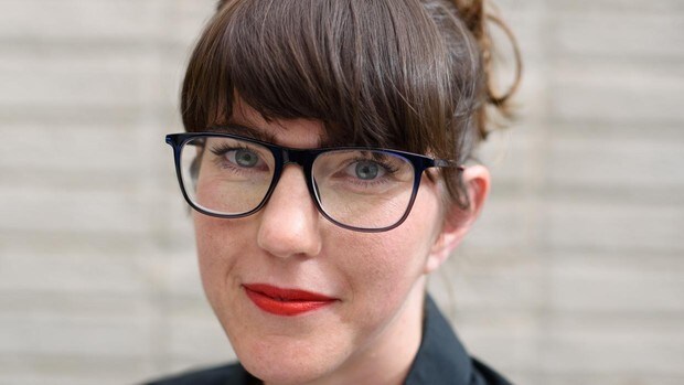 Emilie Pine: «Como mujer, compartir mi historia personal es un gesto político»