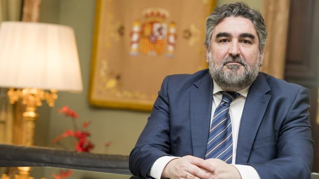 El ministro de Cultura llama a la Fundación del Toro para transmitir su apoyo al sector