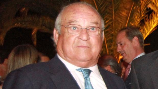 Muere Borja Domecq, ganadero de Jandilla, por coronavirus