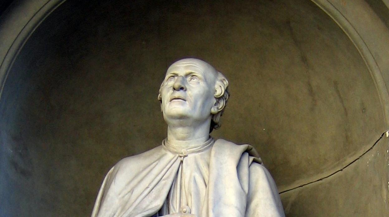 La estatua del arquitecto Filippo Brunelleschi, en Florencia