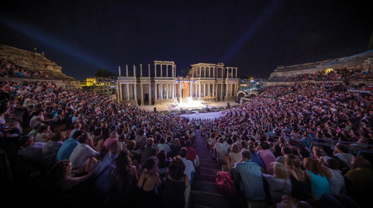 Extremadura propone celebrar el Festival de Mérida con un aforo de 800 personas y la programación reducida