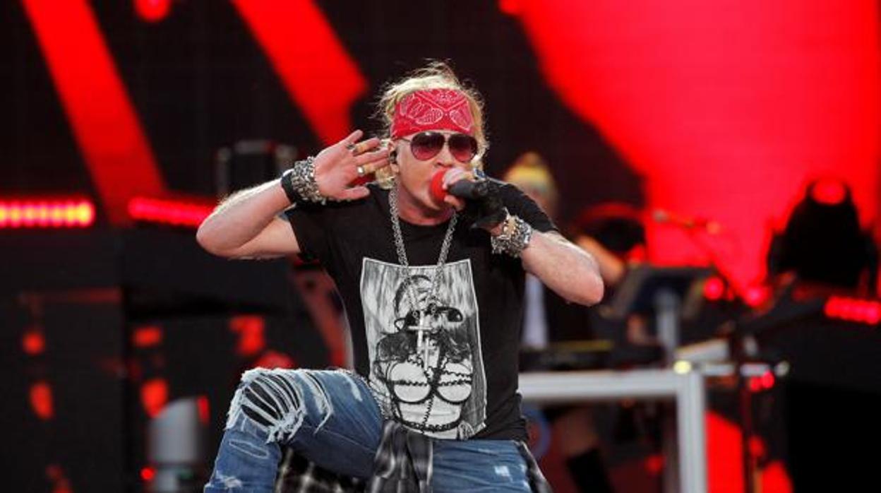 El cantante de la banda estadounidense Guns N' Roses, Axl Rose