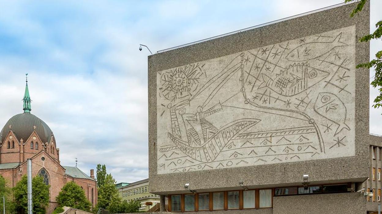 «Los pescadores», mural que se halla en un edificio de Oslo, realizado por el artista noruego Carl Nesjar basándose en unos dibujos de Pablo Picasso