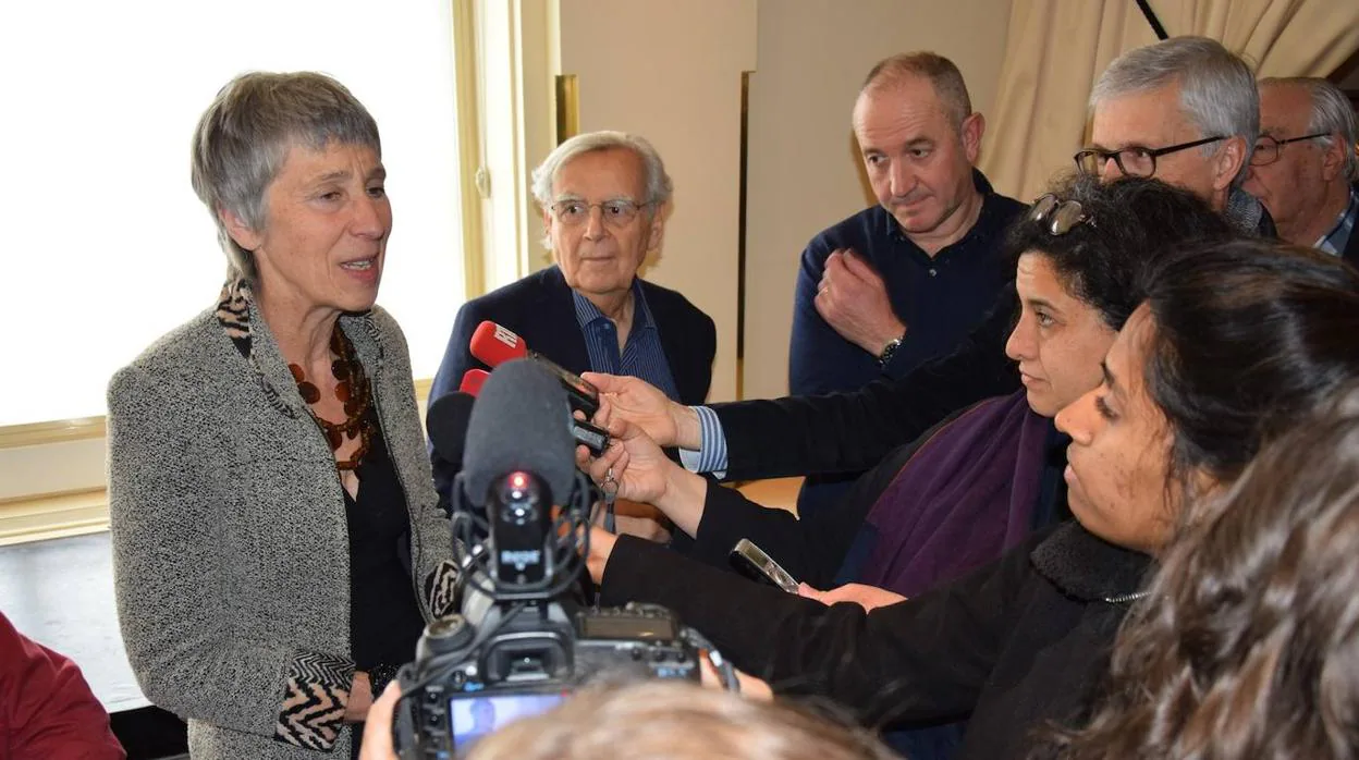 Lamarche recibiendo el Goncourt en 2019