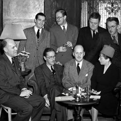 Dorothy Parker en el hotel Algonquin de Nueva York, donde convocaba su «Mesa Redonda»