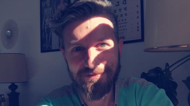 Eryk Pall: «Me desespera que mis “selfies” tengan más “likes” que mis obras en redes»