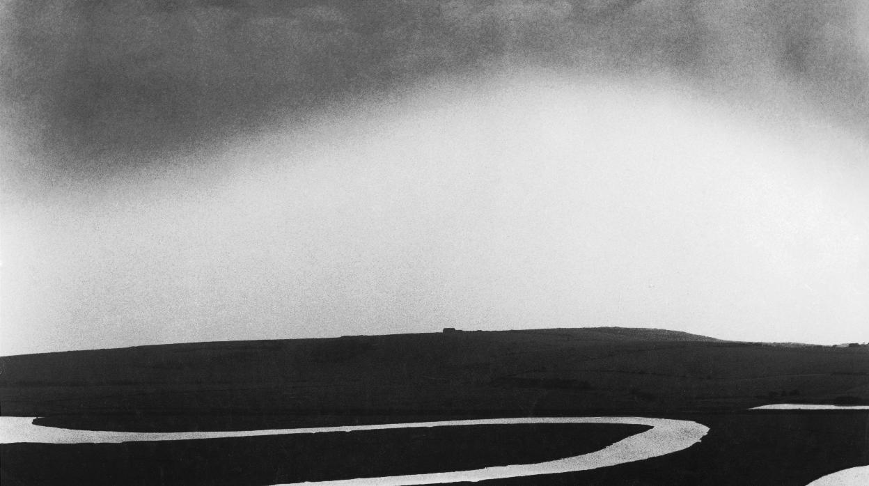 «Río Cuckmere» (1963), una de las fotografías de Brandt