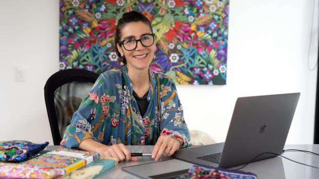 Catalina Estrada: «Ilustrar es dar luz, dar forma y color a las palabras, a los textos, a las emociones»