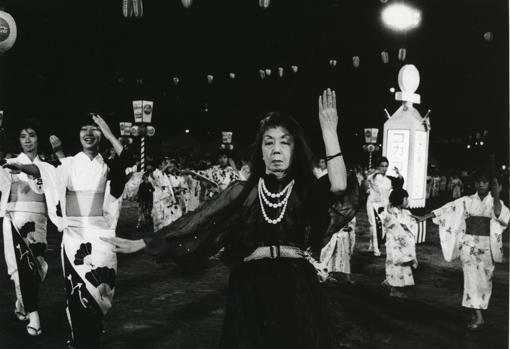 «Oroku bailando», fotografía de Toyoko Tokiwa