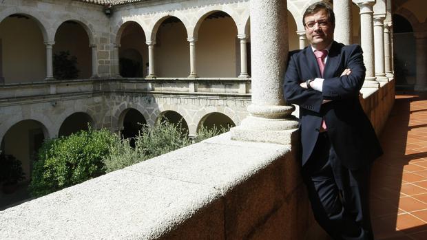 Guillermo Fernández Vara: «El centro es una actitud y en España no existe»