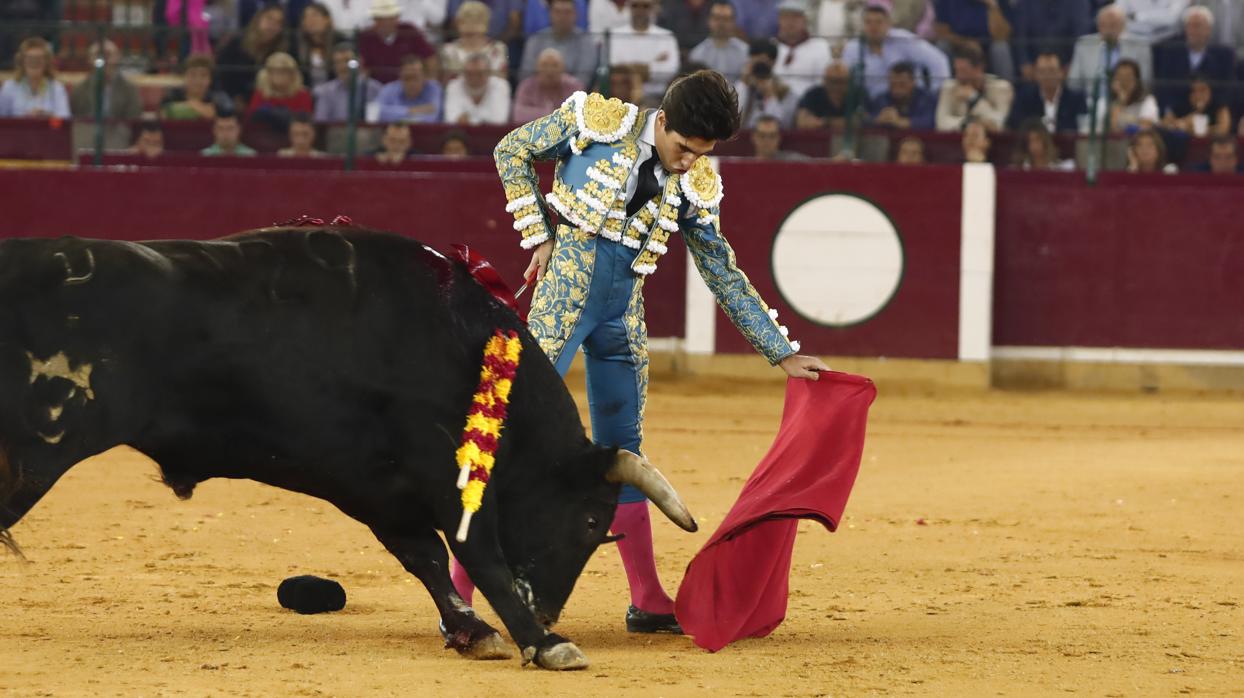 Álvaro Lorenzo corta dos orejas en Úbeda