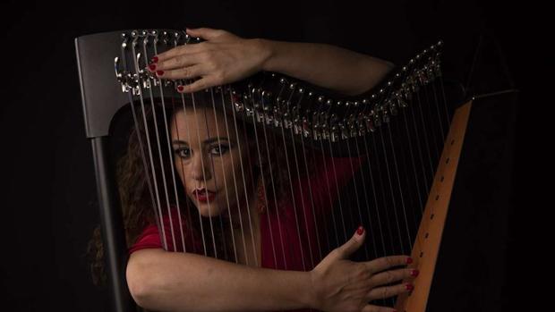 El arpa flamenca se estrena en la Bienal de Flamenco de Sevilla