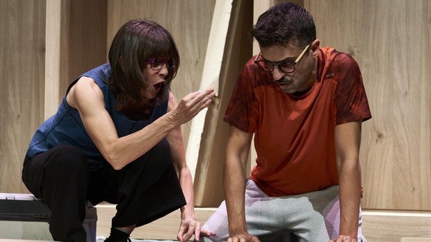 Teatro Lope de Vega: el drama de montar un mueble allí donde hay confianza