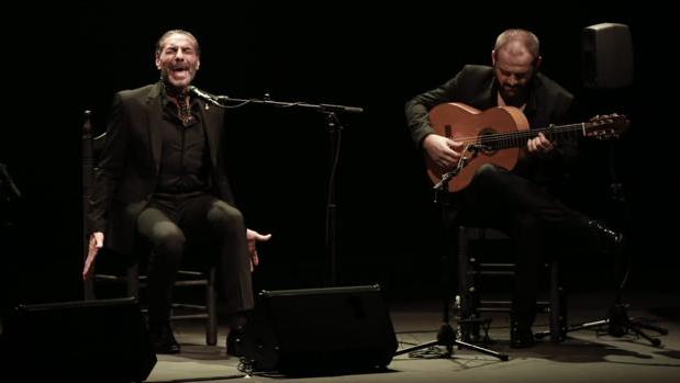 Pedro El Granaíno y Andrés Marín, premios Giraldillo de la Bienal de Flamenco 2020