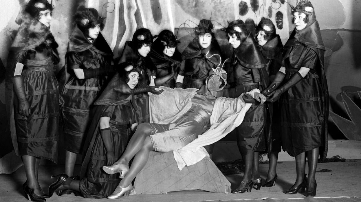 Fotografía del estreno de «El maleficio de la mariposa» (1920)