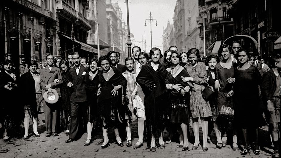 El paisaje humano de Madrid, en un siglo de imágenes