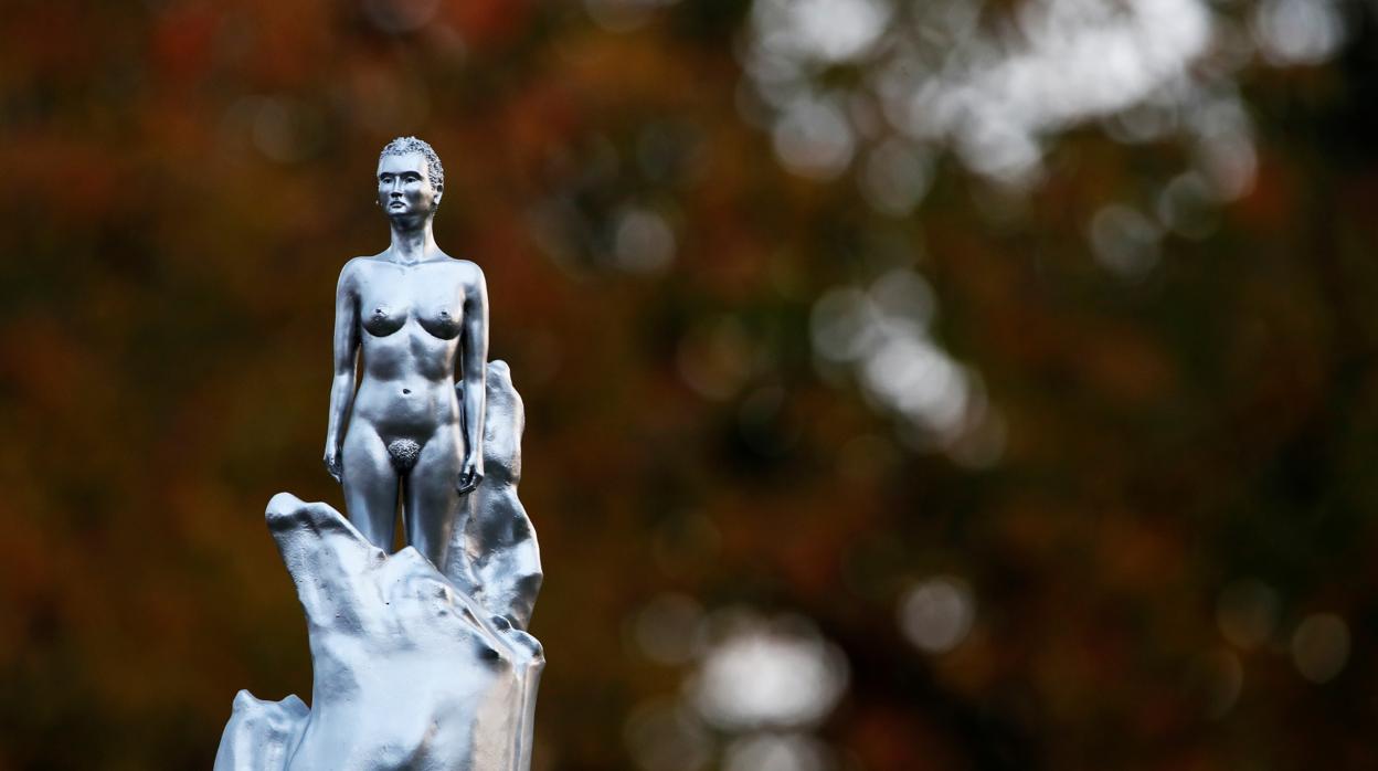 Estatua de Mary Wollstonecraft de la artista Maggi Hambling