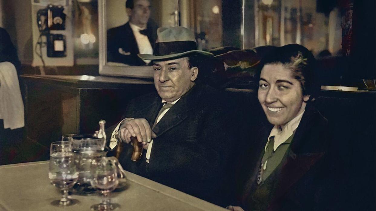 Antonio Machado y Rosario del Olmo en la foto de Alronso Sánchez Portela de 1933
