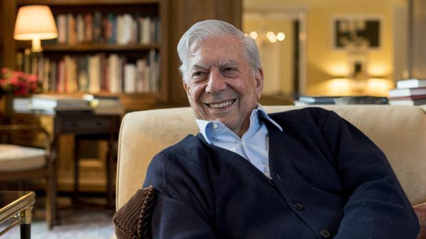 Vargas Llosa: «La supresión del castellano me parece una idiotez sin límites»